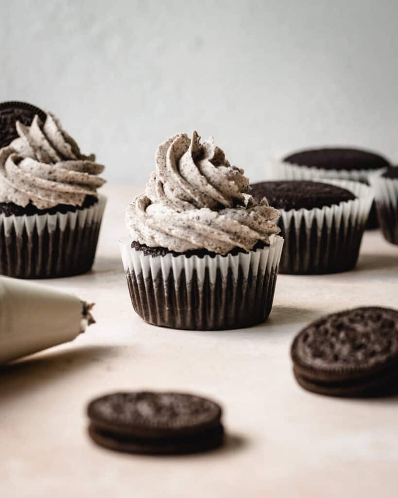 Oreo Frosting Ready in 10 minutes! Kickass Baker