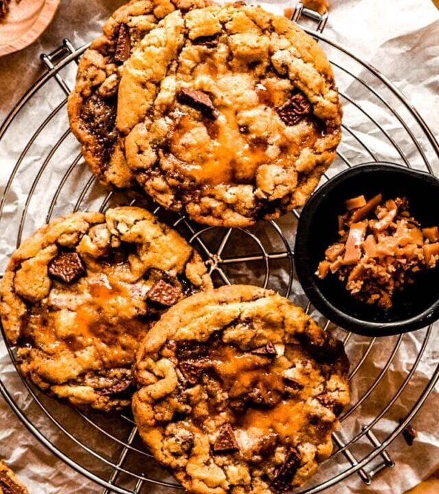 Milk chocolate and buttery toffee cookies.